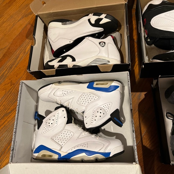 Nike Air Jordan 8 Retro SP Reflection of Champion Bugs Mens  These are 8 pairs of Jordan’s in good condition